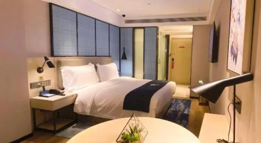 Echarm Hotel Shenzhen World Exhibition And Convention Center 3*,